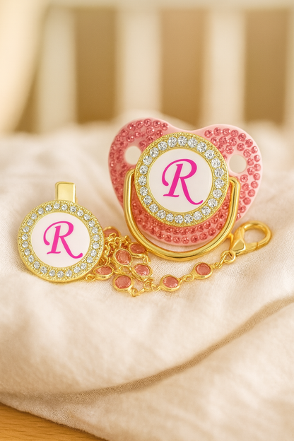 ✨ Sucette Luxe personnalisée avec Tétine Orthodontique.  Élégance & Confort pour Votre Bébé ✨